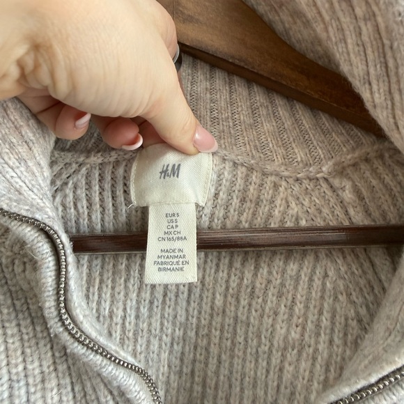 Cozy Cream Women's Sweater - Picture 3 of 5